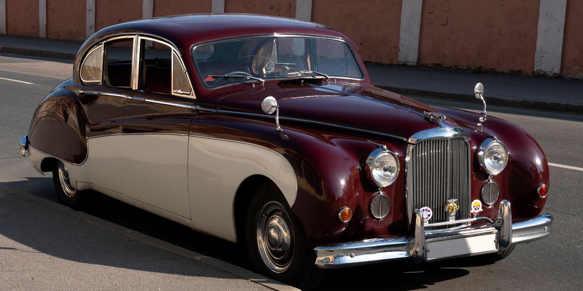 Jaguar MK-IX